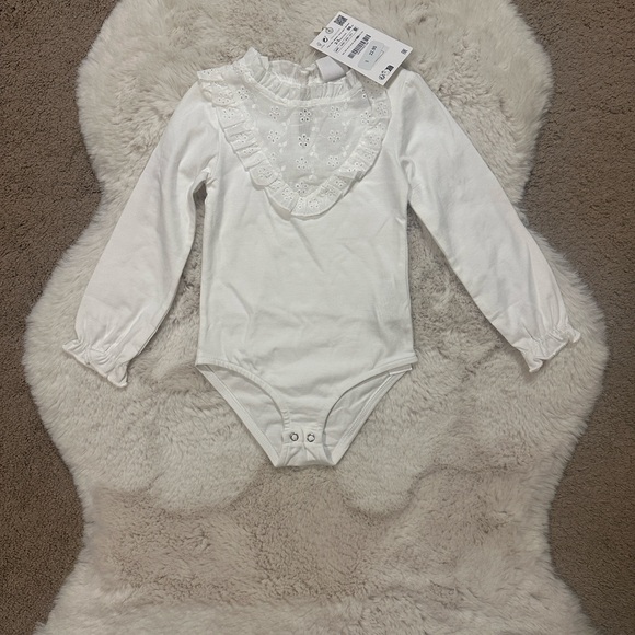 Zara White Ruffled Long Sleeve Bodysuit - Picture 1 of 5